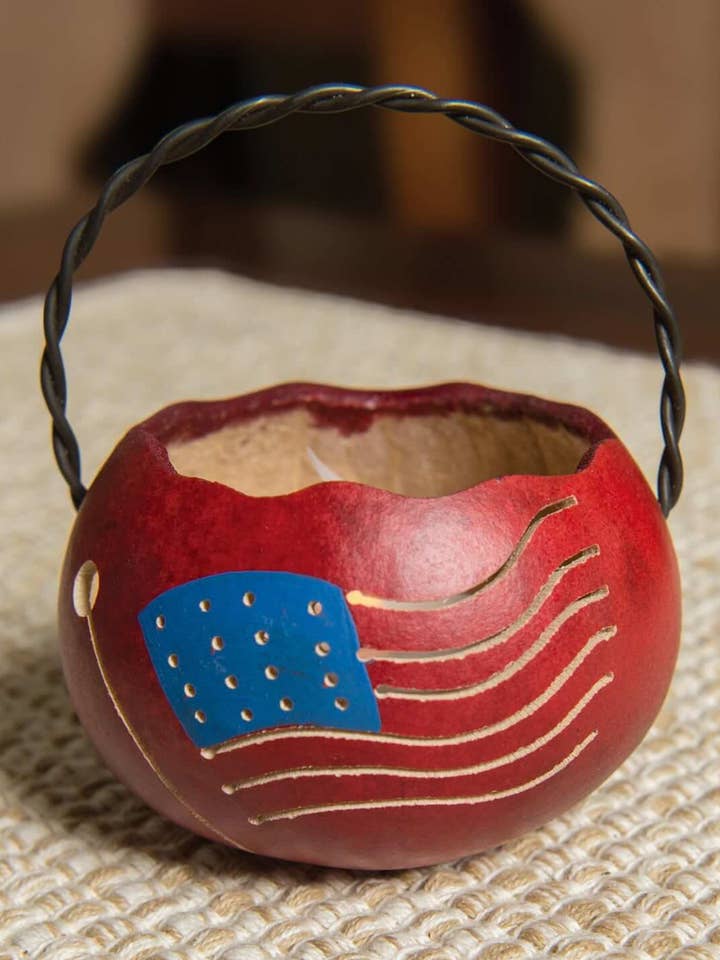 Drapeau américain - Panier pour la vente par Meadowbrooke Gourds