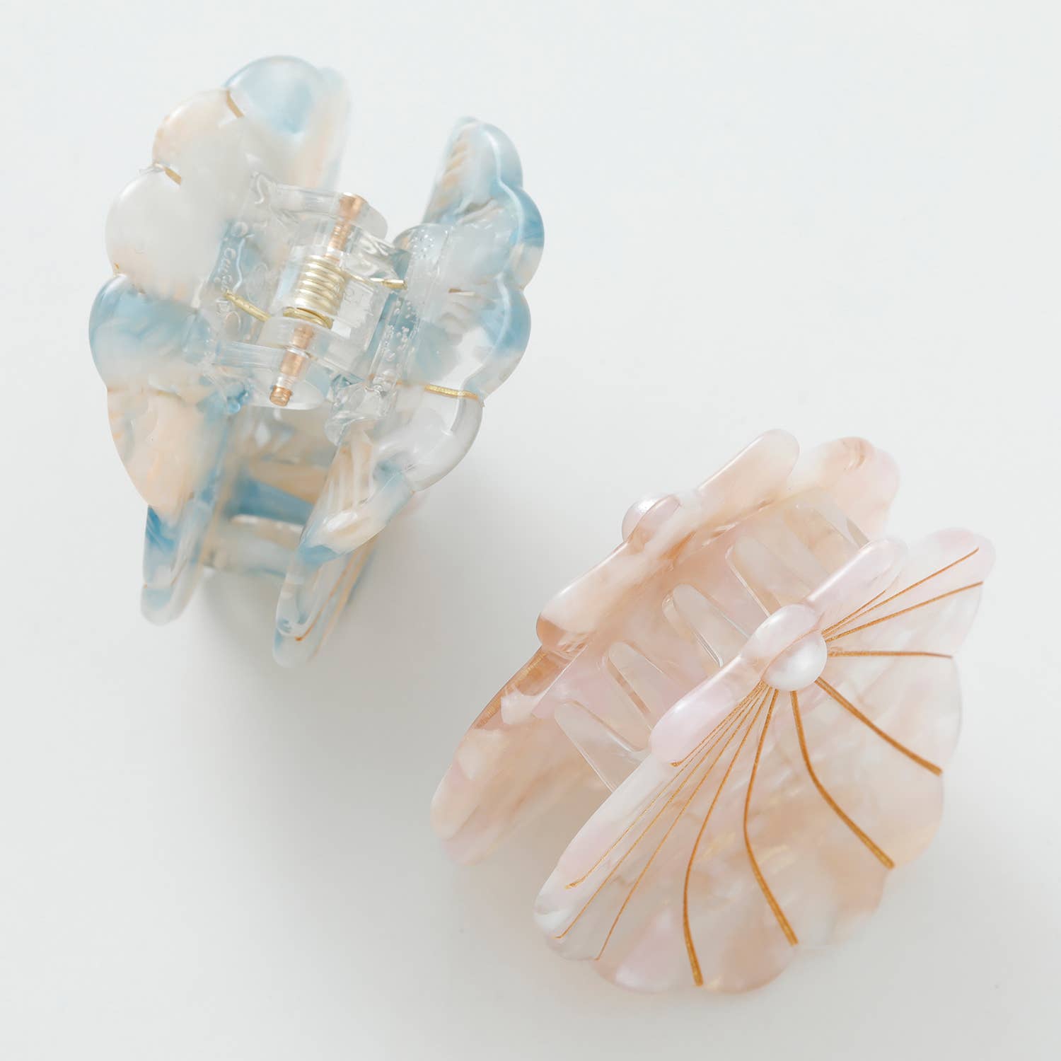 Assorted Pearl Seashell Claw Clip - Small  for wholesale on Faire6