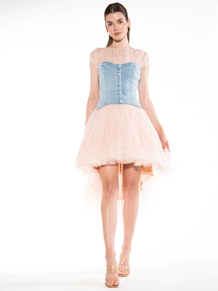 Skylar Tulle Høj-Lav Kjole for engroshandel hos DUSTY ROSE