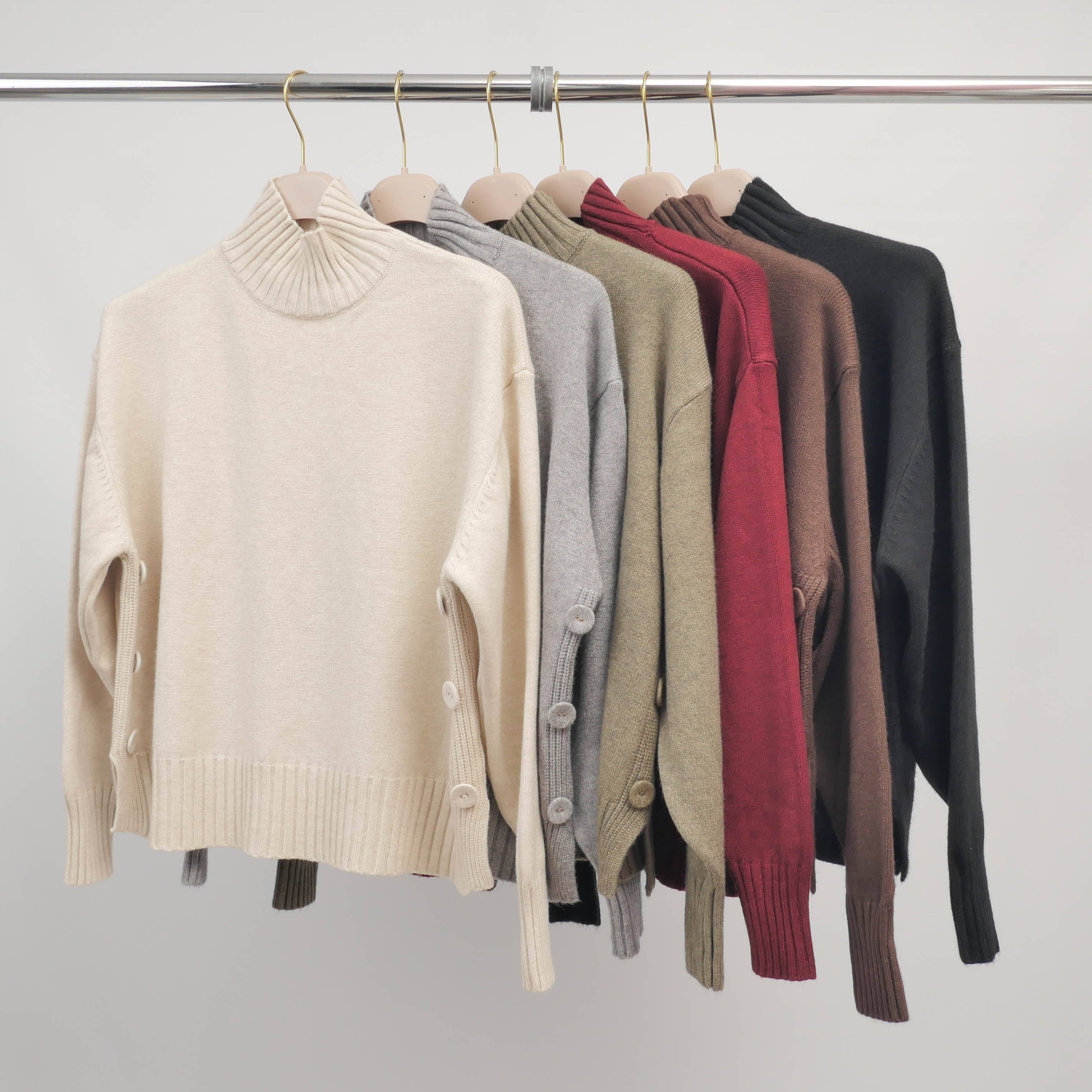 Cecile Wang - Wholesale Knit Sweater - Women's - High neck sweater with side buttons – HY120596