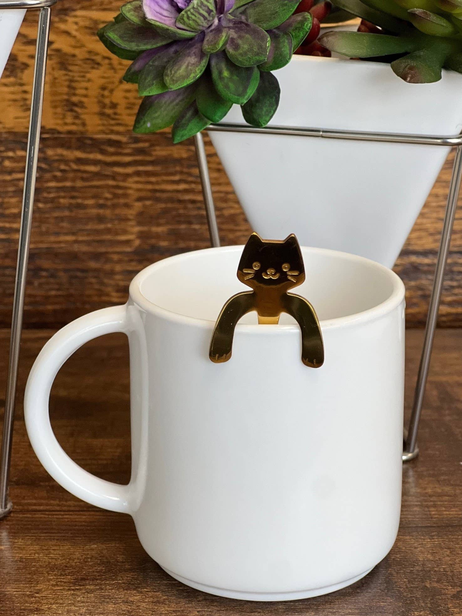 Urban Tokyo - Wholesale Table Spoon (Cutlery) - Cat Hanging 4.5"L Tea Spoon Gold4