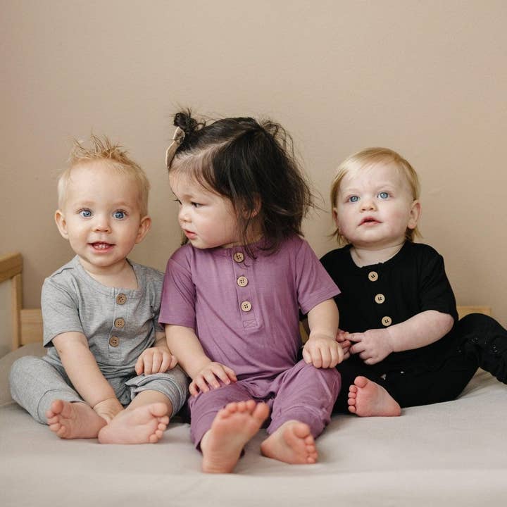 Little Joy Co. - Vente Barboteuse – bébé - Barboteuse Henley en bambou22