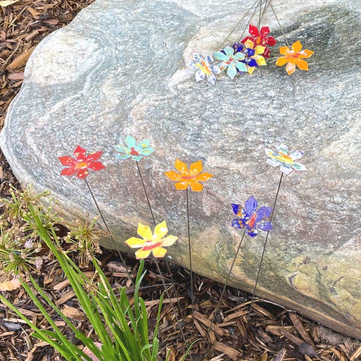 Clever Goods by Annabelle Noel Designs - Wholesale Garden/Lawn Stake - Medium Copper Enamel Flowers12