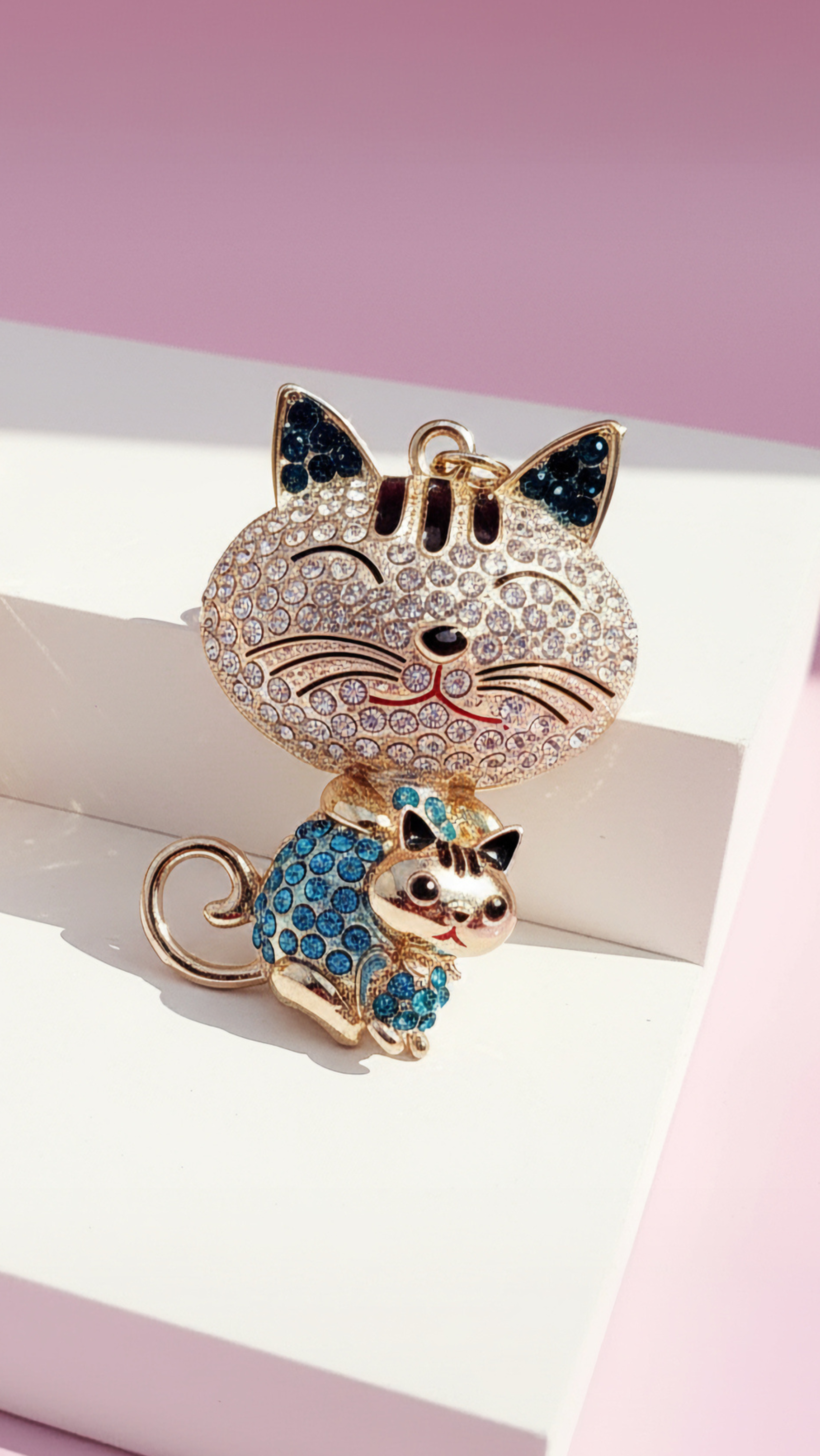 Arya Jewellery Wholesale - Wholesale Keychain - Women's - Cat & Kitten Crystal Key Ring & Bag Charm1