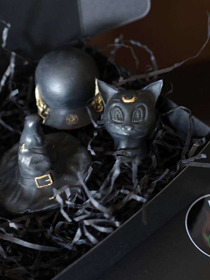 Witchy Wax Melts for wholesale by Mayhem Made Ltd