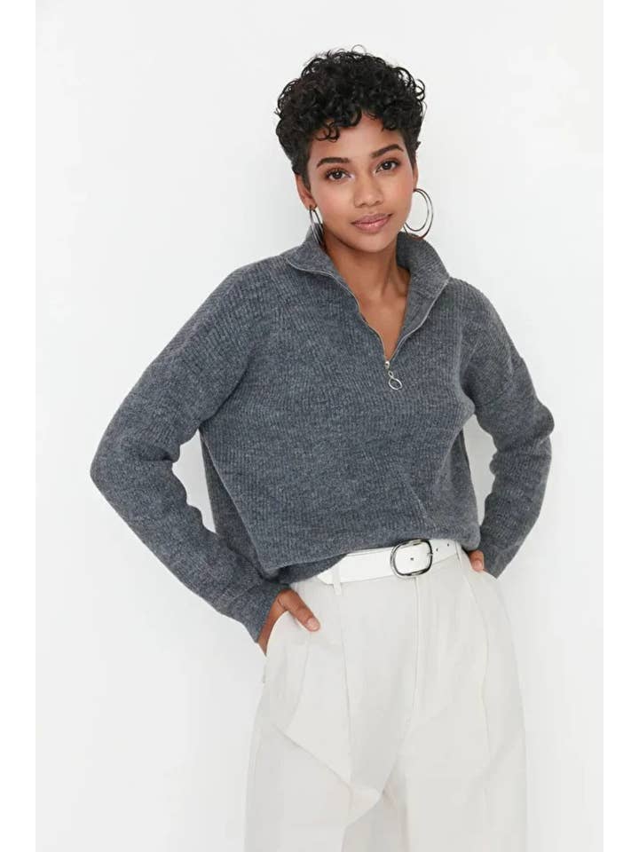 Hoxton Gal – wholesale Knitted jumper – Women′s – Soft-Textured Zip-Up Knit Sweater34