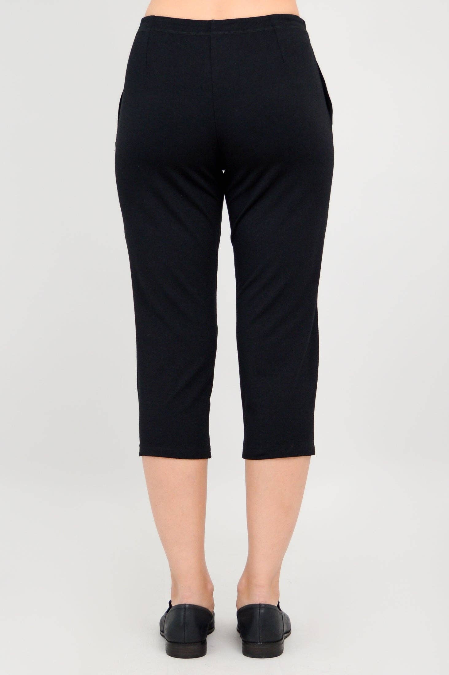 Blue Sky Clothing Co LLC - Wholesale Pants - Women's - Susan Capri, Black, Bamboo3