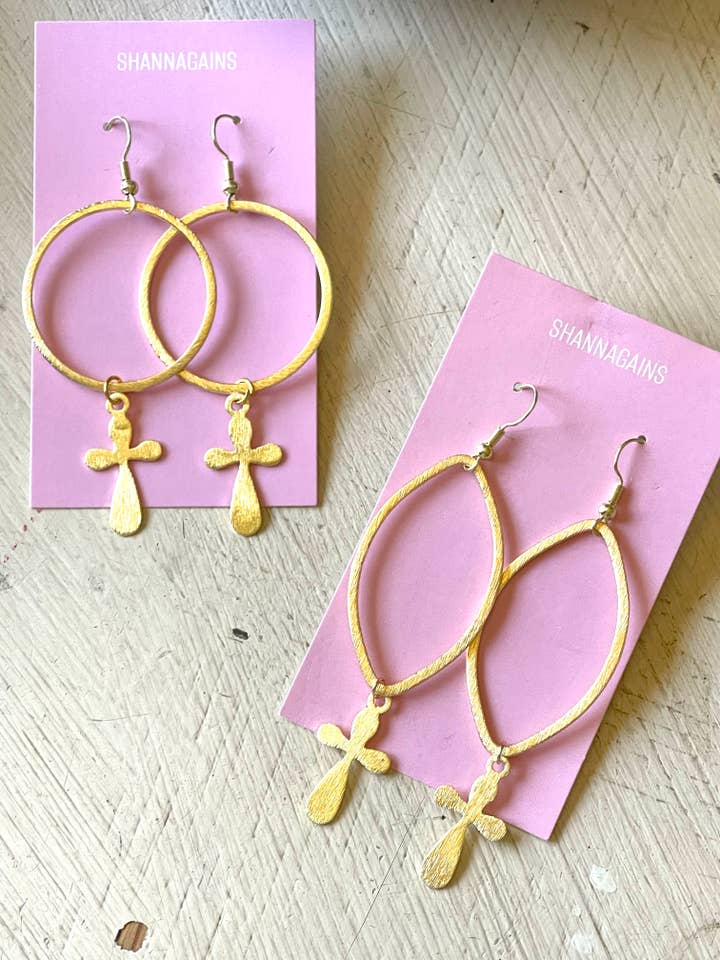 Krumme korsøreringe for engroshandel hos ShannAgains Jewels