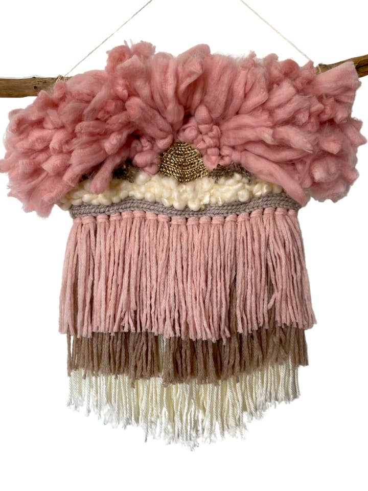 POW - Creazione in lana interamente fatta a mano per la vendita all'ingrosso da parte di The sweet harmony