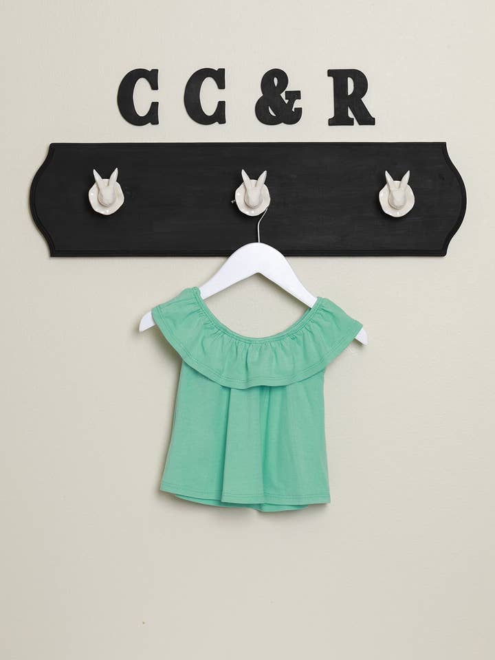 Ruffle Hals Strik Top Mint Slik for engroshandel hos cee cee & ryan