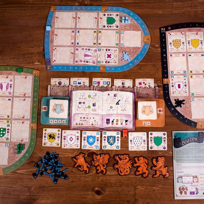 25th Century Games - Wholesale Board Game - Blazon - Heraldic Shield Design Board Game7