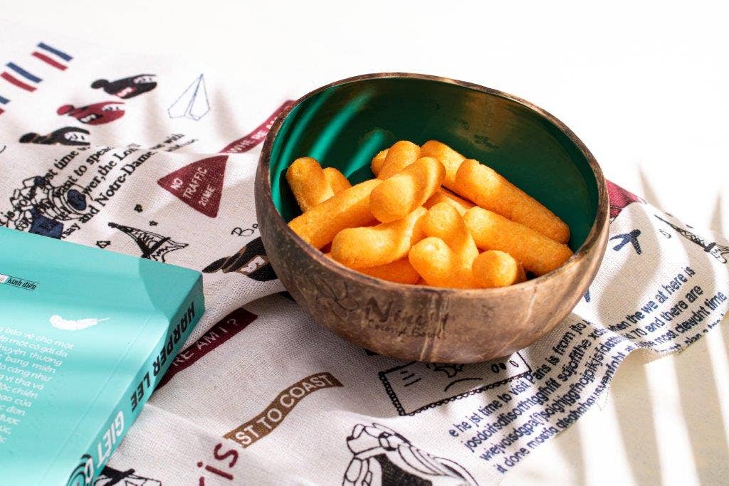 Niu Coconut by Pacific Spirit - Wholesale Decorative Plate/Dish/Bowl - Coconut bowl frangipani2