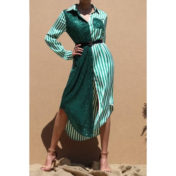 OVERHEMDJURK MET KNOOPSLUITING EN PAILLETTEN voor wholesale door Black Pearl Clothing