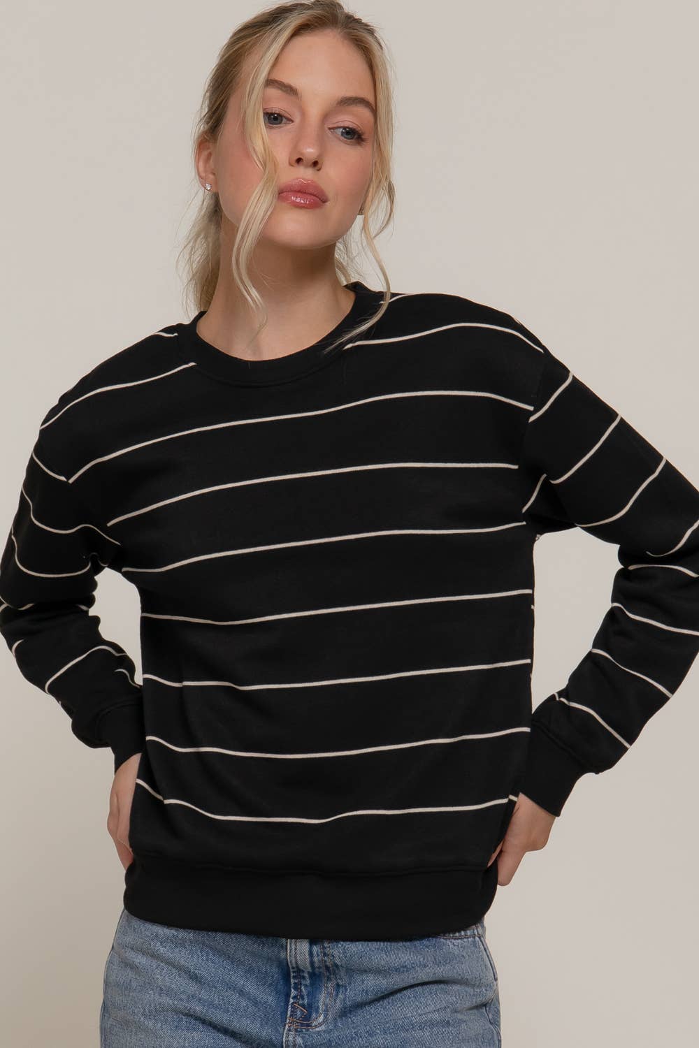 Active Basic | Active USA – Sweatshirt - Mulher por atacado – Sweatshirt de Manga Comprida com Riscas de Engenheiro e Forro de Fleece8