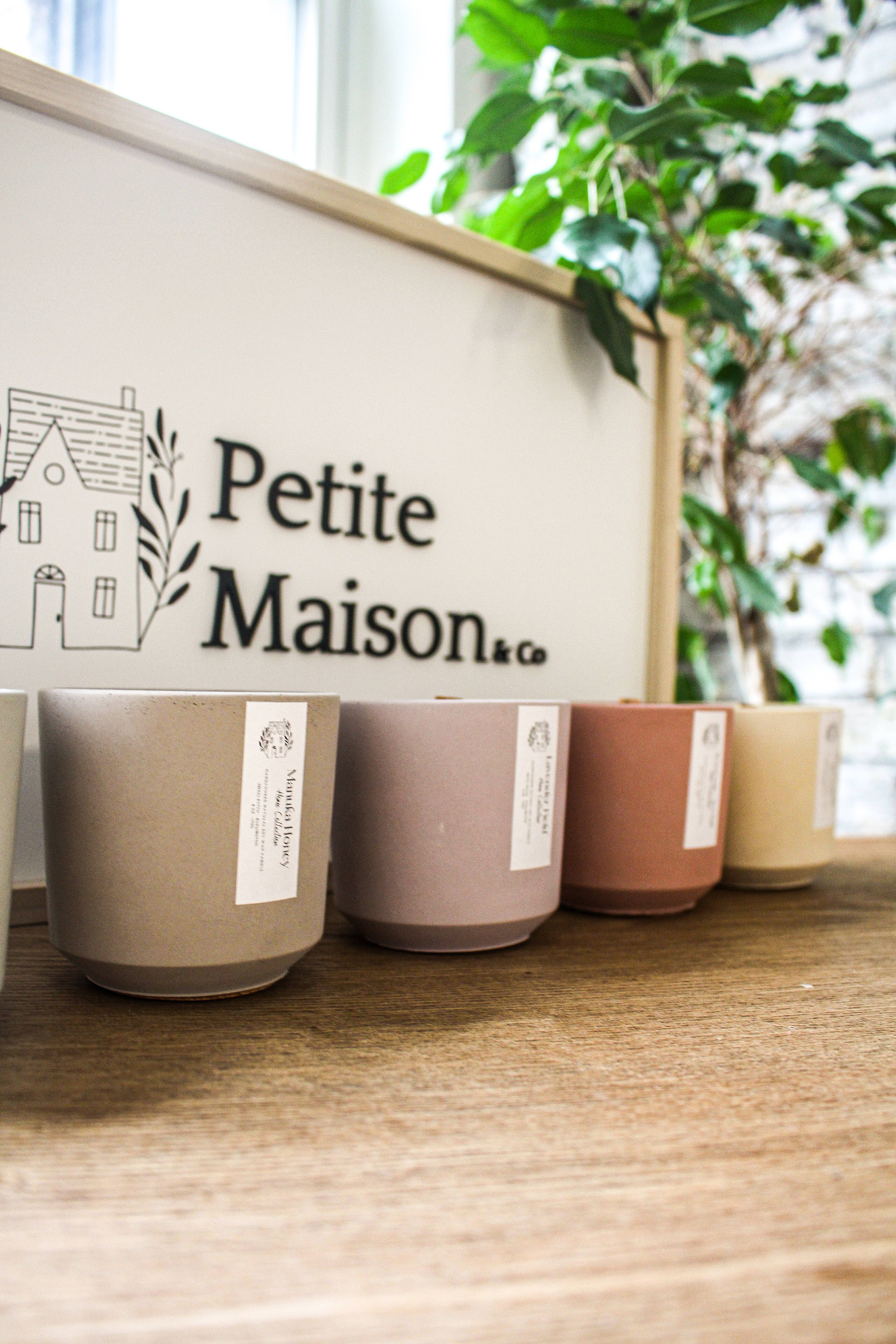 Petite Maison and Co. - Wholesale Jar/Filled Candle - Soy Candle Wax14