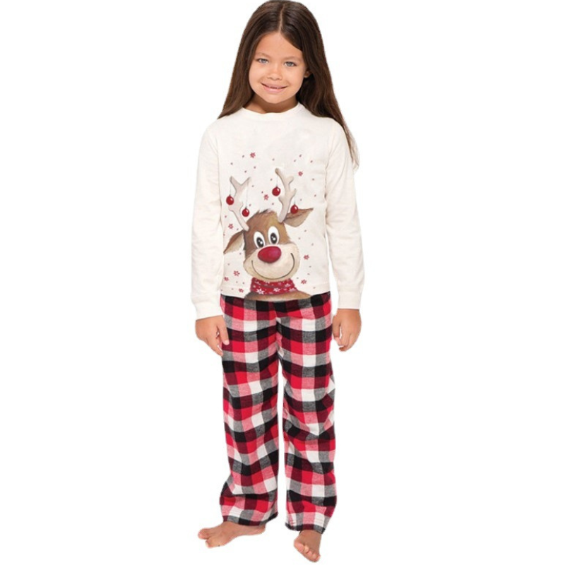 Pajama Village – wholesale Sleepwear set – Unisex – Reindeer Print Matching Family Christmas Pajamas1