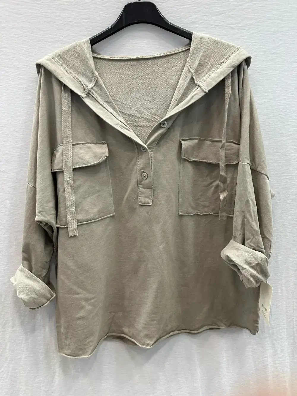 Mimi & Gogo - Wholesale Hoodie - Dames - Mimi & Gogo katoenen hoodie met zakken en knoopsluiting6