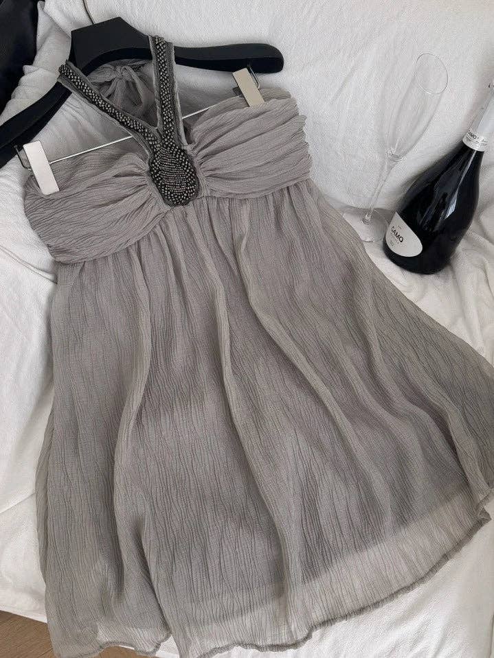 Robe élégante à perles avec jupe en chiffon pour femmes pour la vente par StyleGalX