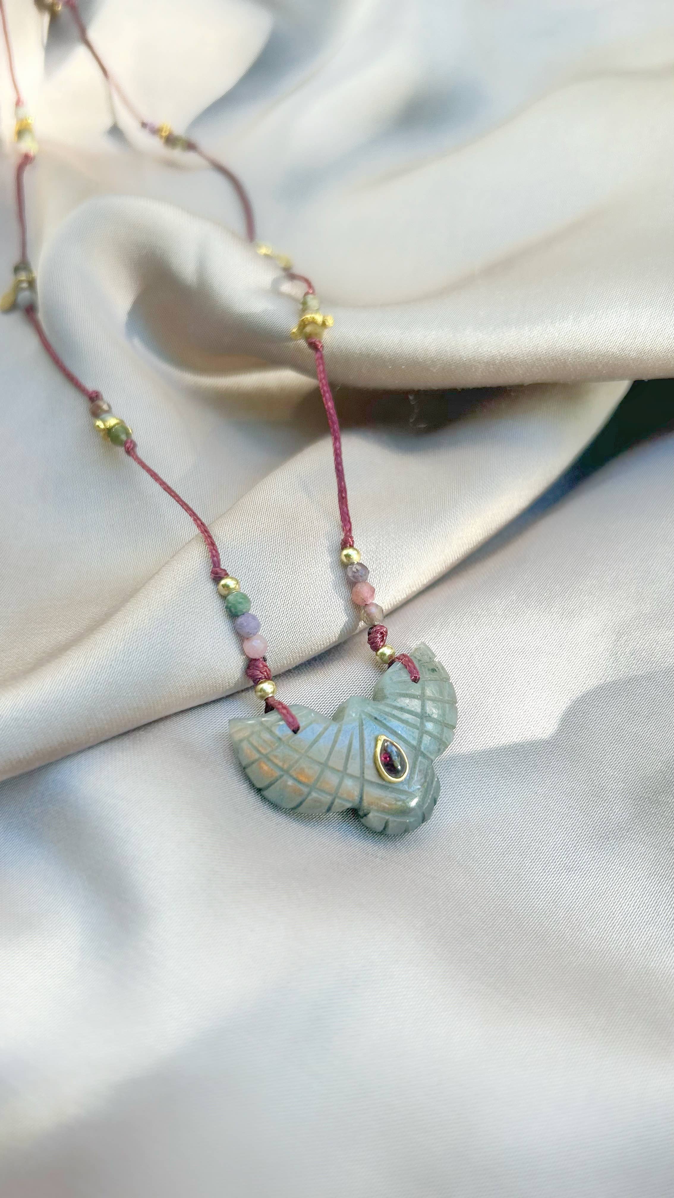 Malaco - Wholesale Pendant/Charm Necklace - Eagle Necklace - Labradorite1