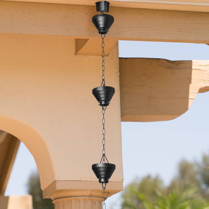 Chaîne de pluie de remplacement pour gouttières en aluminium Siam, longueur de 8,5 pieds, noir mat pour la vente par Monarch Abode