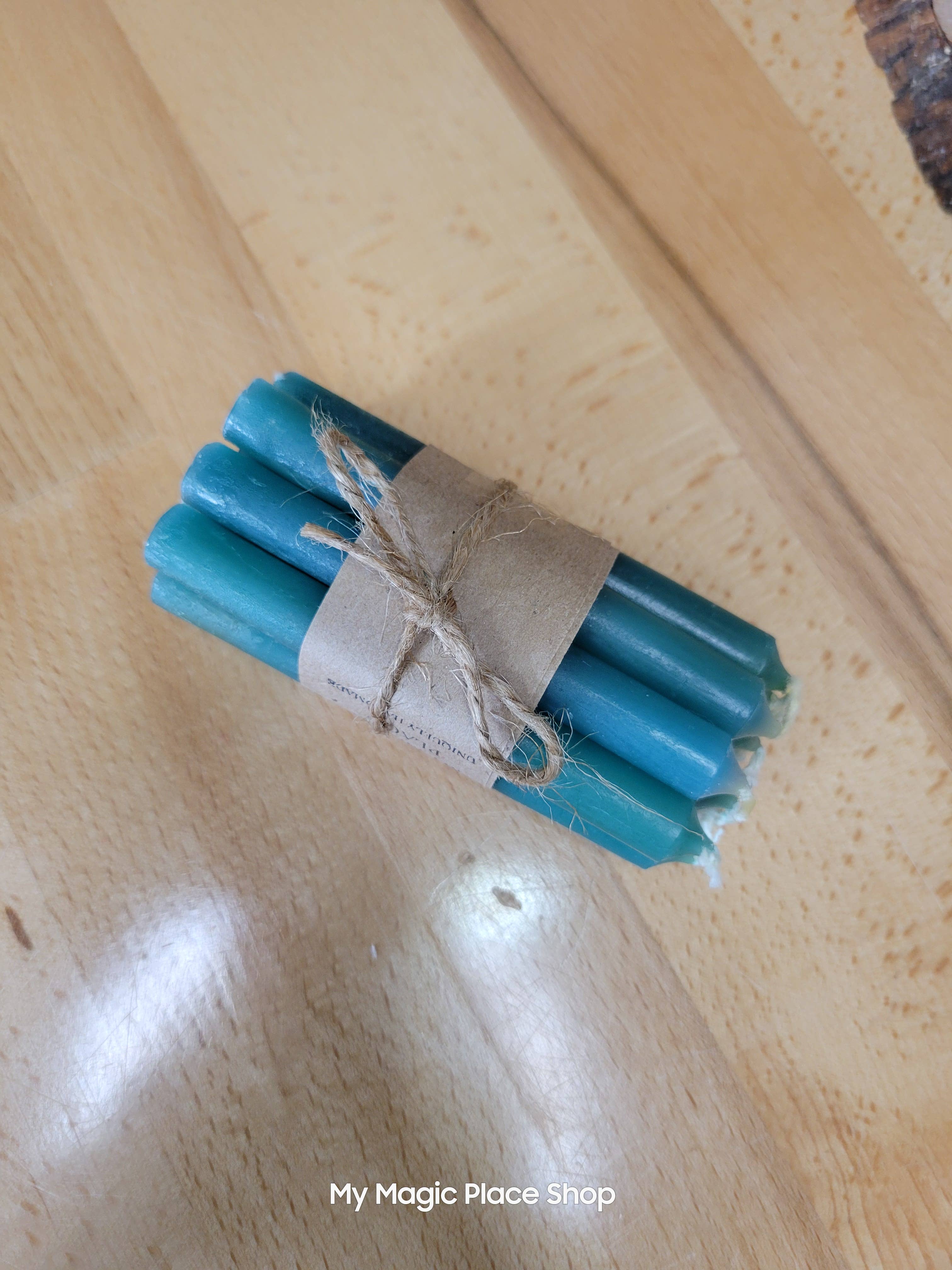 My Magic Place Shop - Vente Bougies/bougeoirs coniques - Lot de 10 bougies magiques colorées, bougie carillon 4 pouces4