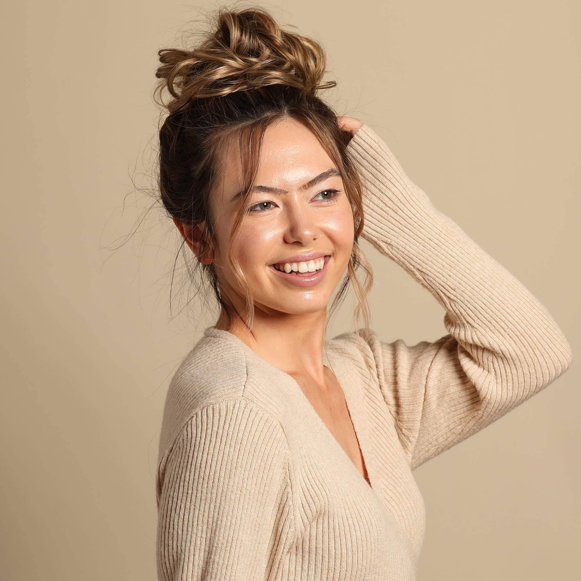 Madison Braids - Wholesale Haarelastiekje - Dames - Madison Braids paardenstaarthouder voor dames met top knoop25