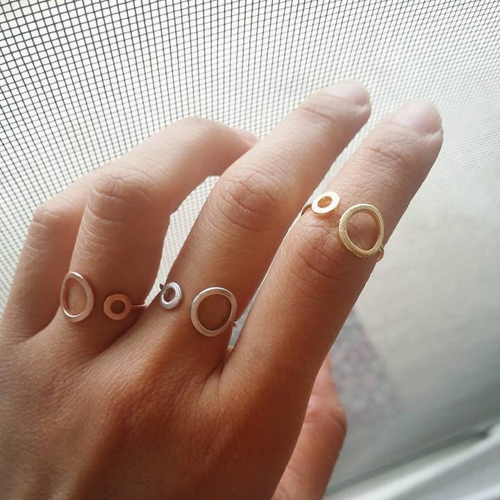 Dual Circle Ring for wholesale by musthavemustget