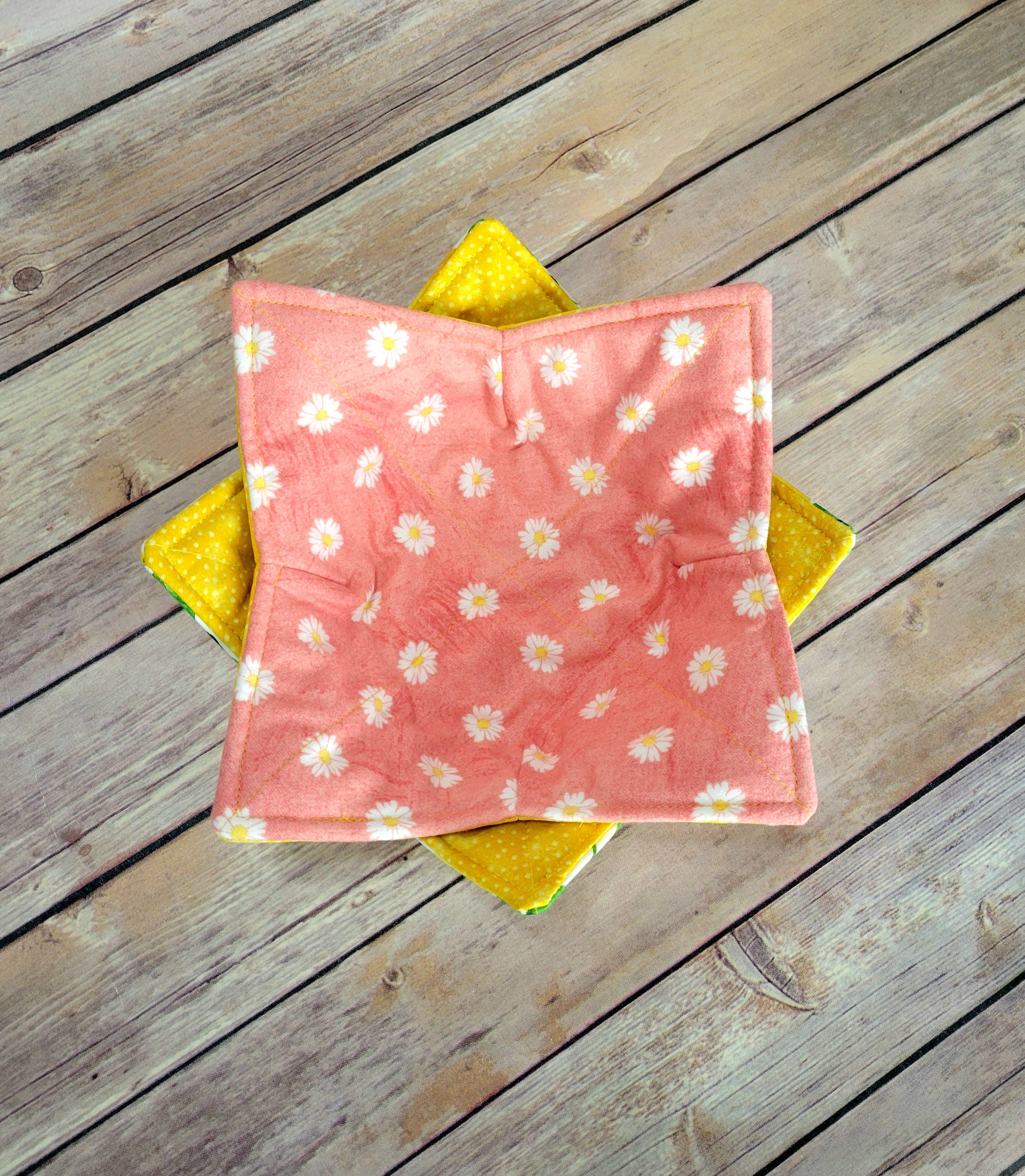 Burpie Bibs Boutique - Wholesale Oven Mitt/Pot Holder - Spring Bowl Cozy | Floral Hot Pad | Flower Flowers Bee Bees26