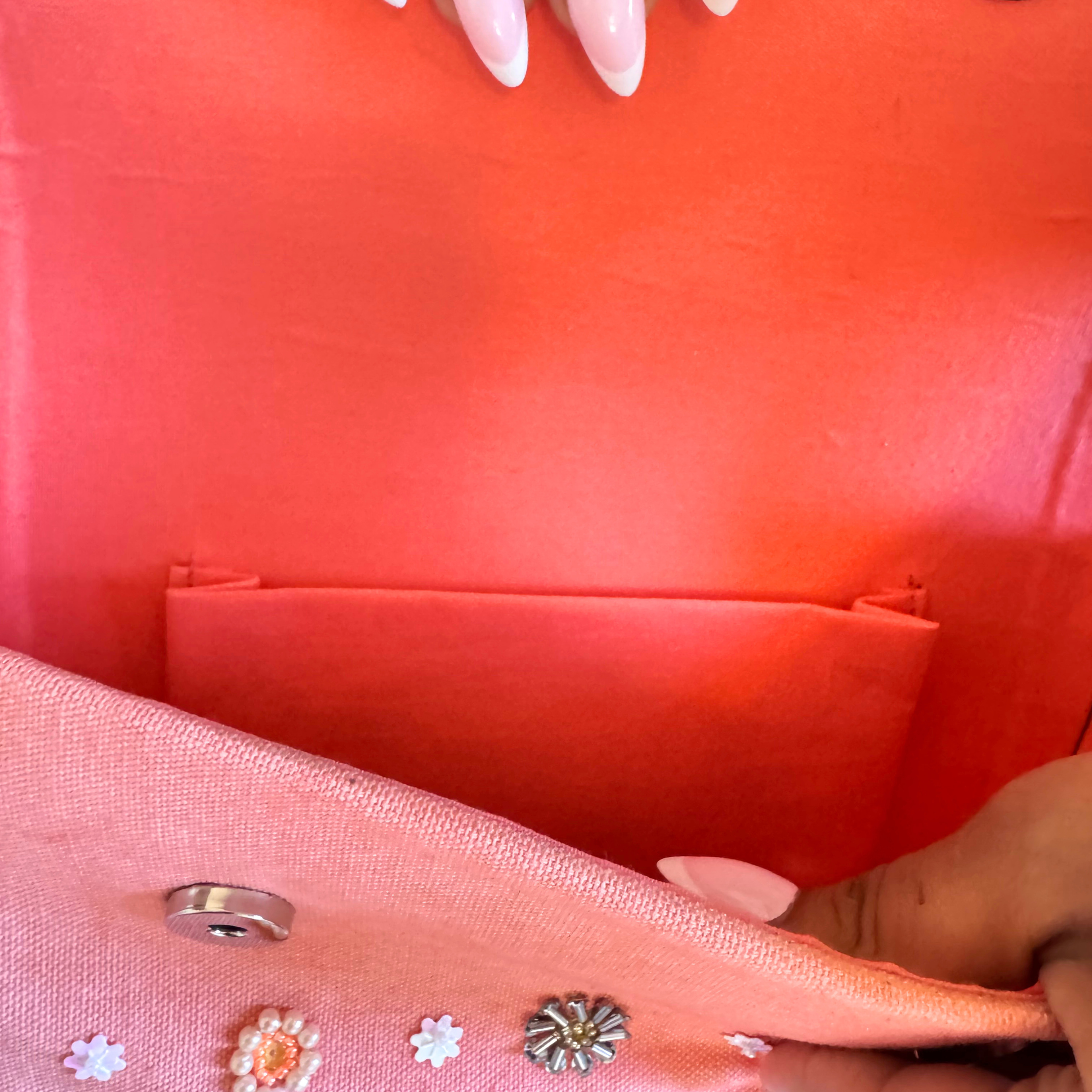 VANI TRAPANI - Wholesale Shoulder Bag - Women's - Peach Beaded Shoulder Bag – Handmade Floral Summer Purse5