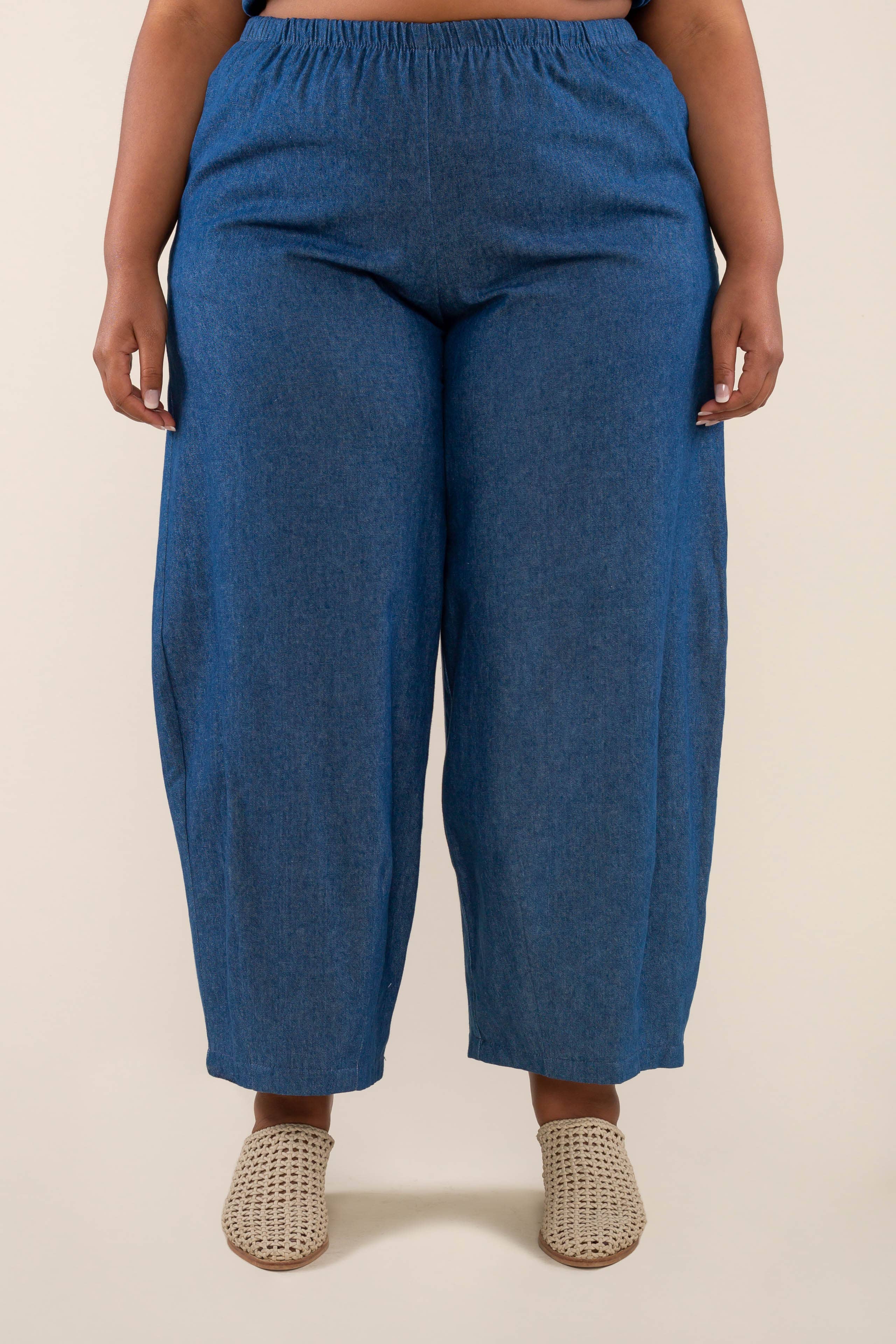 NLT - Wholesale Jeans - Women's - Denim Lantern Pant - Plus Size | High Rise Barrel Jeans2