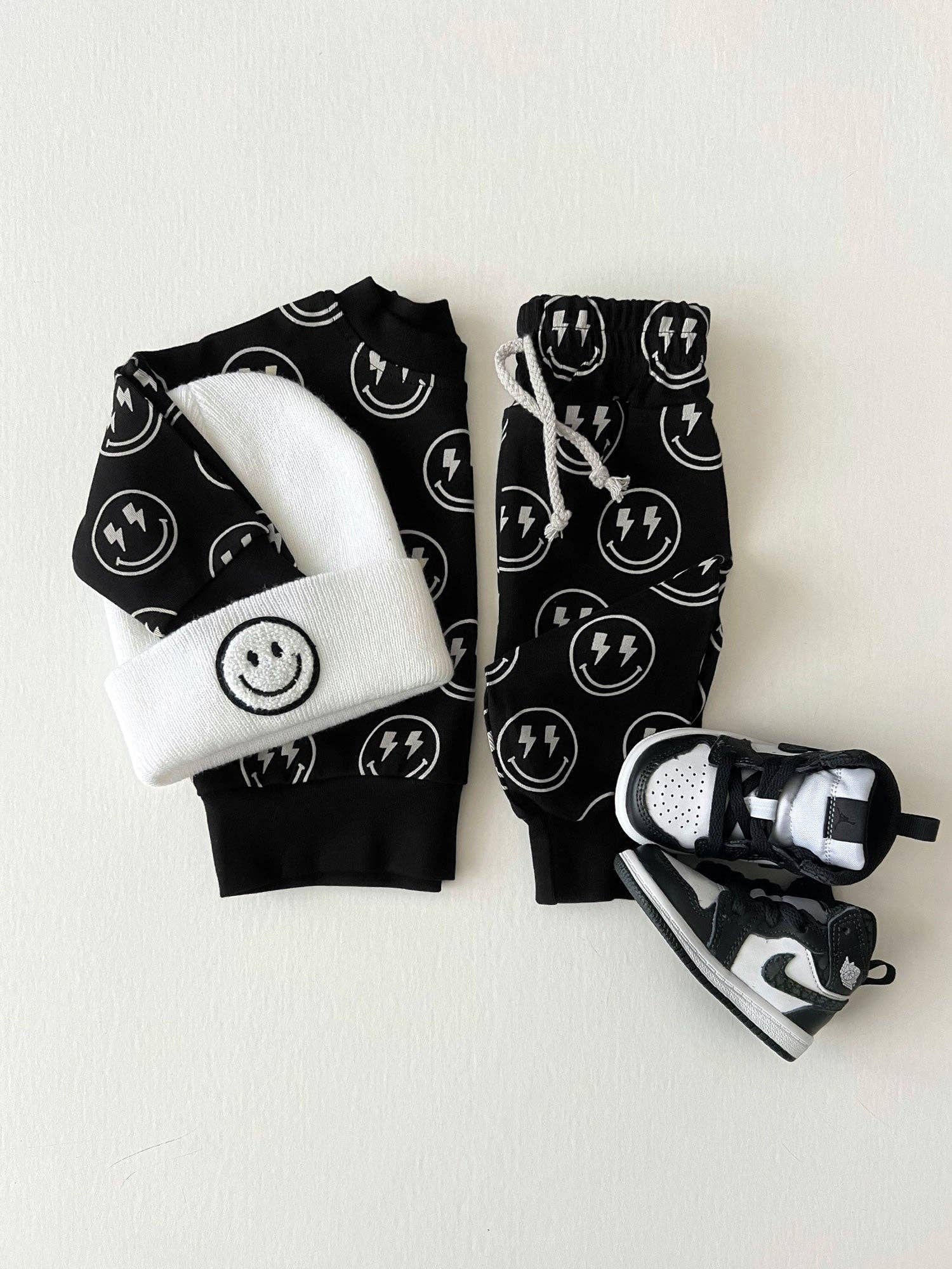 Lucky Panda Kids - Wholesale Lounge Set - Kids - Jogger Set | Electric Smiley13