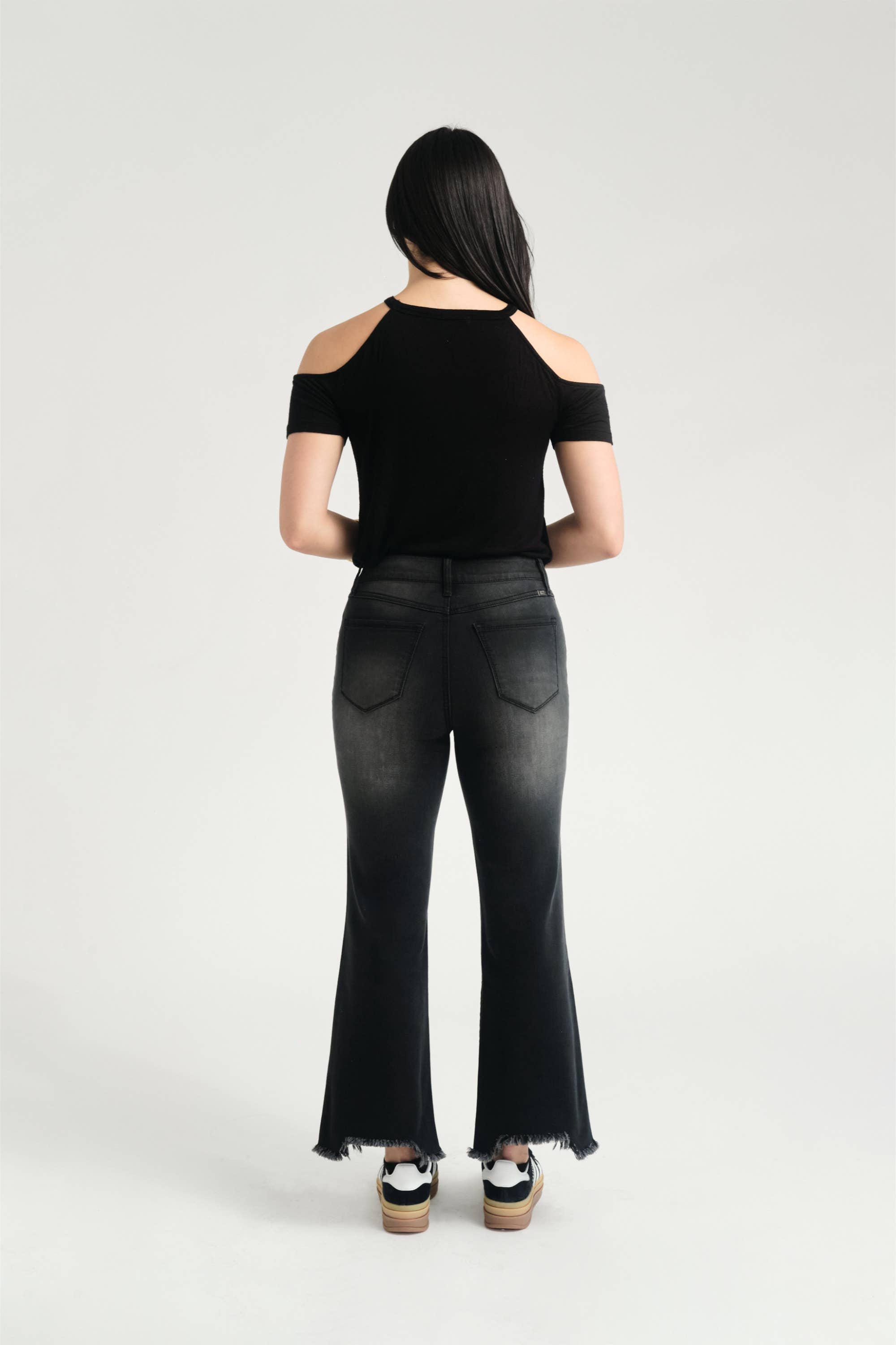 1822 Denim - Vendita all'ingrosso Jeans - Donna - Jeans Mini-Boot 27" con orlo Sharkbite in Watson6