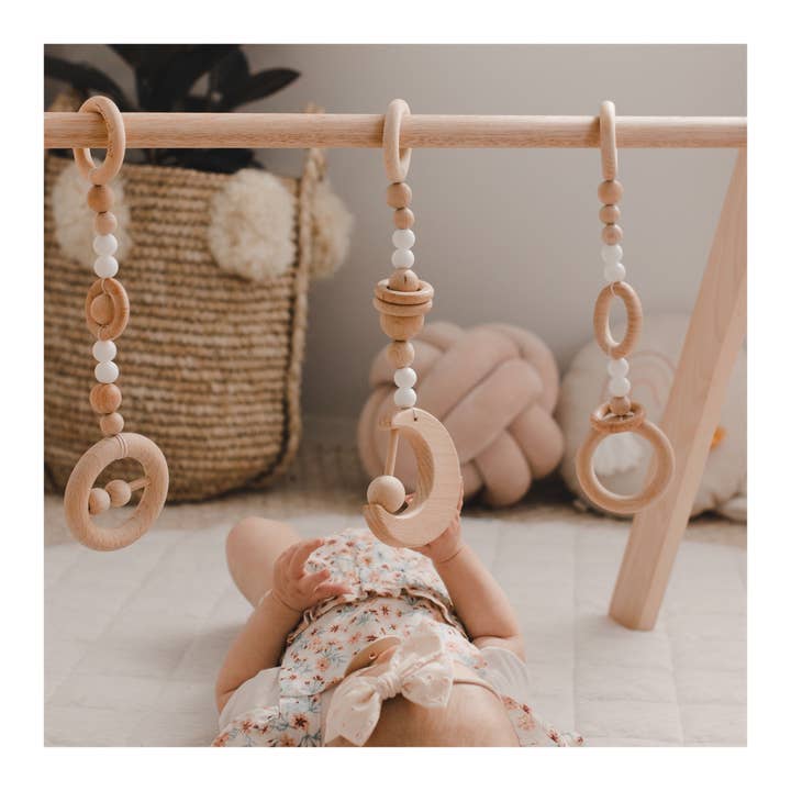 Elle Collective – wholesale Aktivitetsgym - Barn och baby – Elle Collective | Leksaker för lekmatta och barnvagn | Midnight Moon5