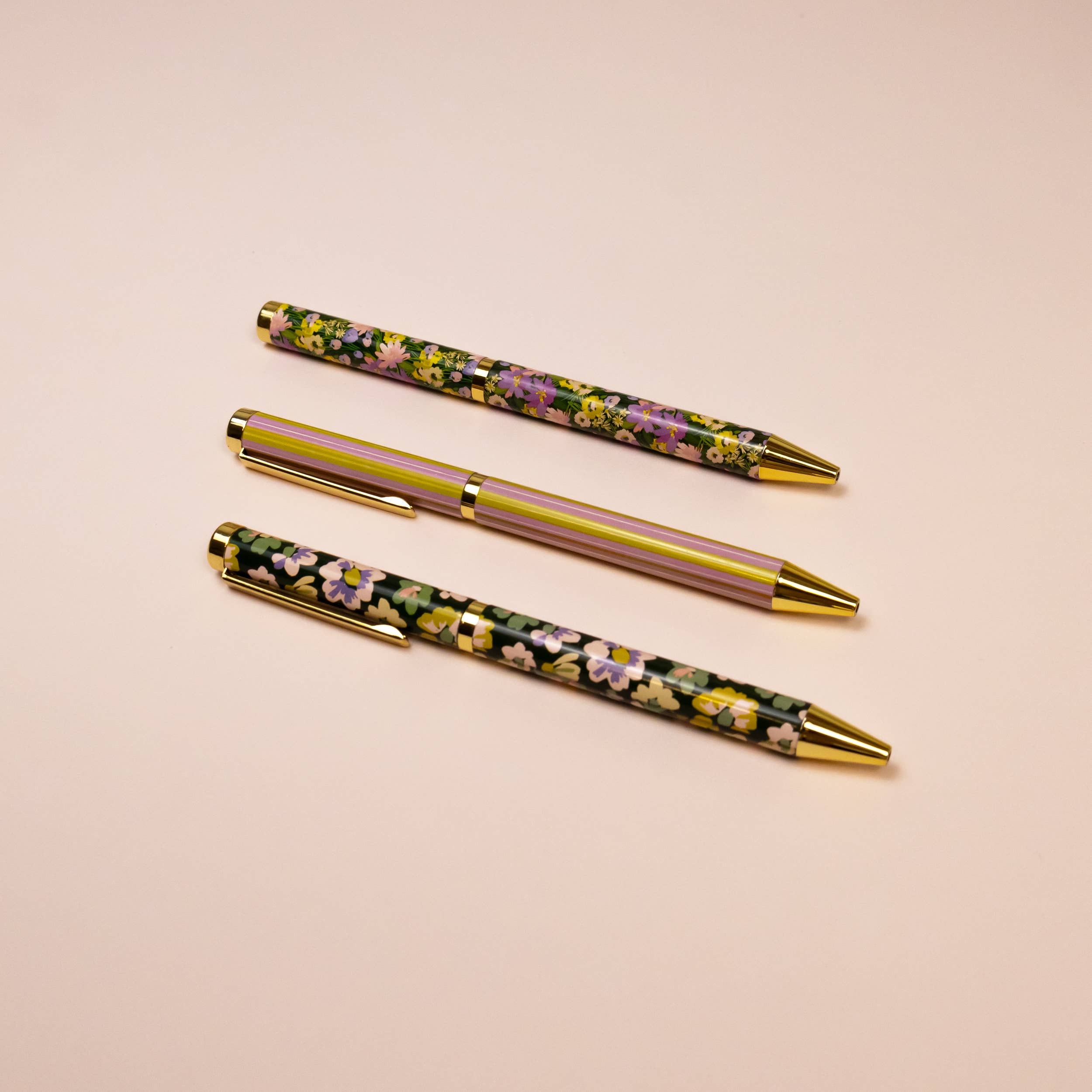 Robert Frederick Ltd - Vente Stylos - Stylo-bille Willow and Belle à motifs assortis en coffret cadeau – lot de 3 stylos5