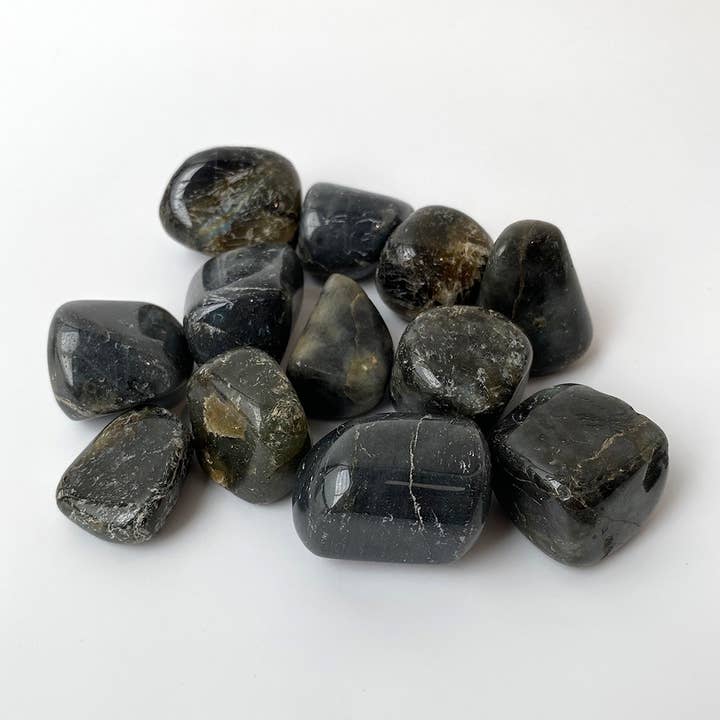 Tumbled Crystals, 250g Pack for wholesale by VIE