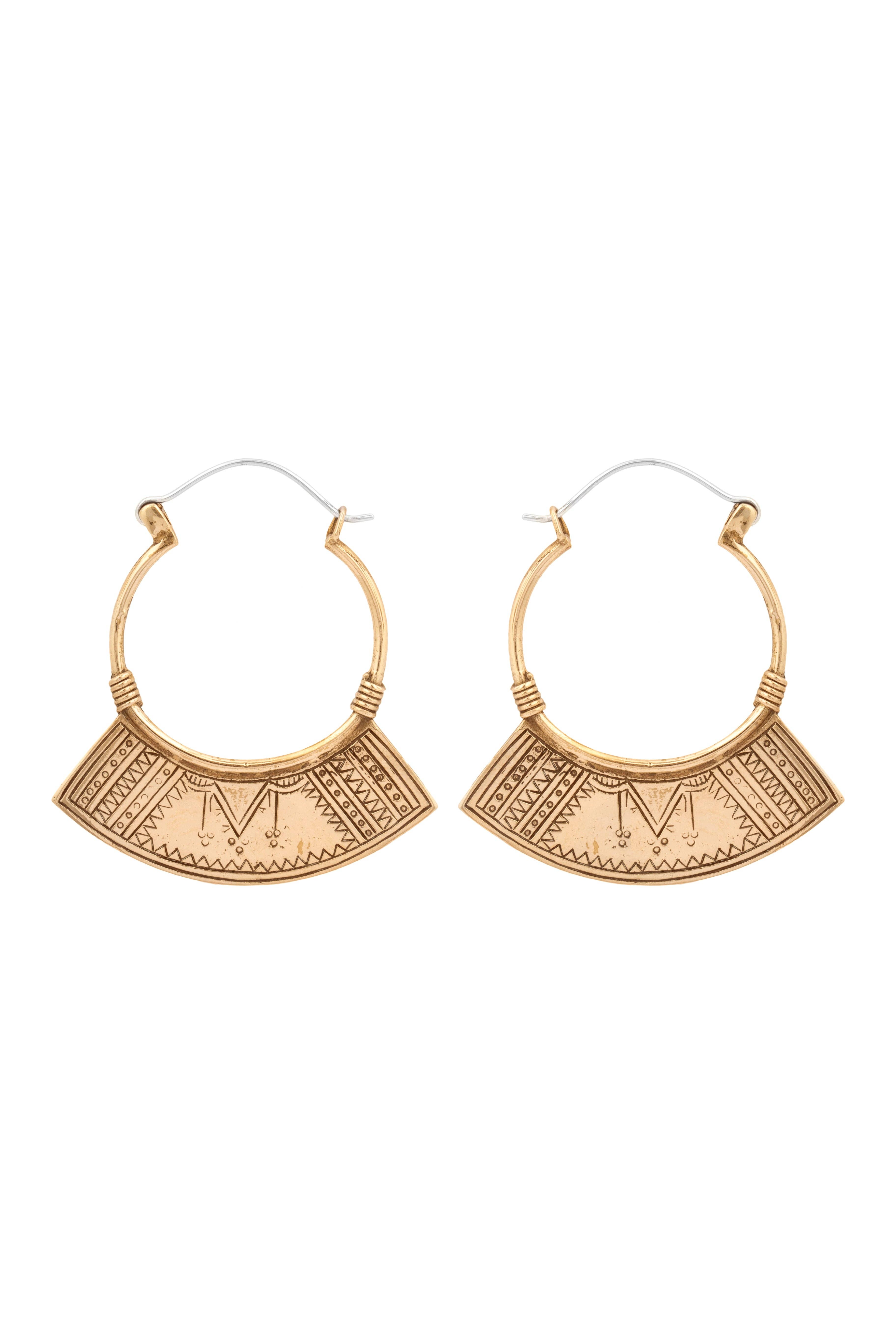 Nakila Collective - Vente Créoles - Petites boucles d’oreilles hoop en laiton1