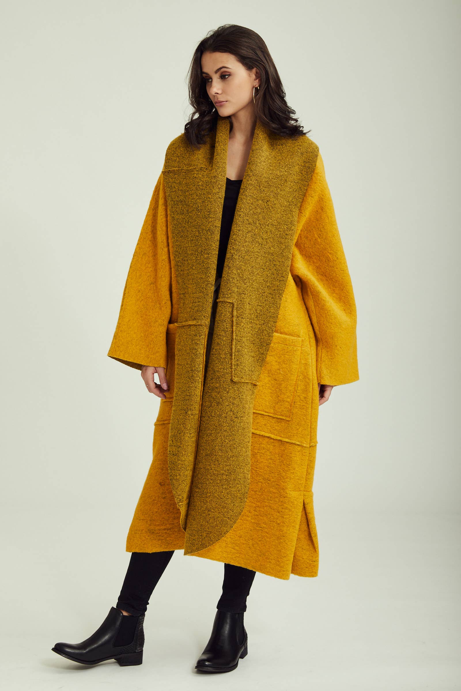 ORNELLA PARIS – wholesale Rock - Dam – ULLKAPPAN BLL-M9804310