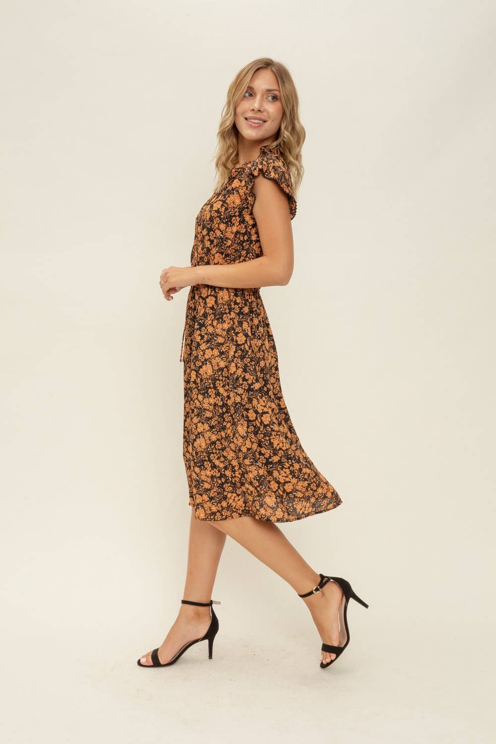 ZWART 32061-1 Midi-jurk met geplooide mouwen en bloemen print voor groothandel op Faire5