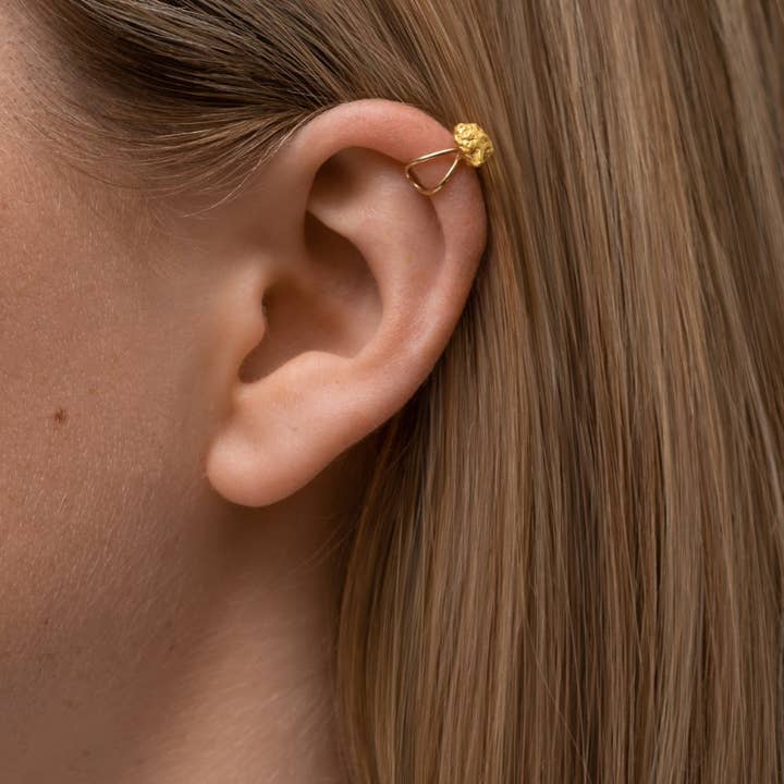 Makal – wholesale Cuff/wrap earrings – Crossed Ear Cuff with Gold Nugget2
