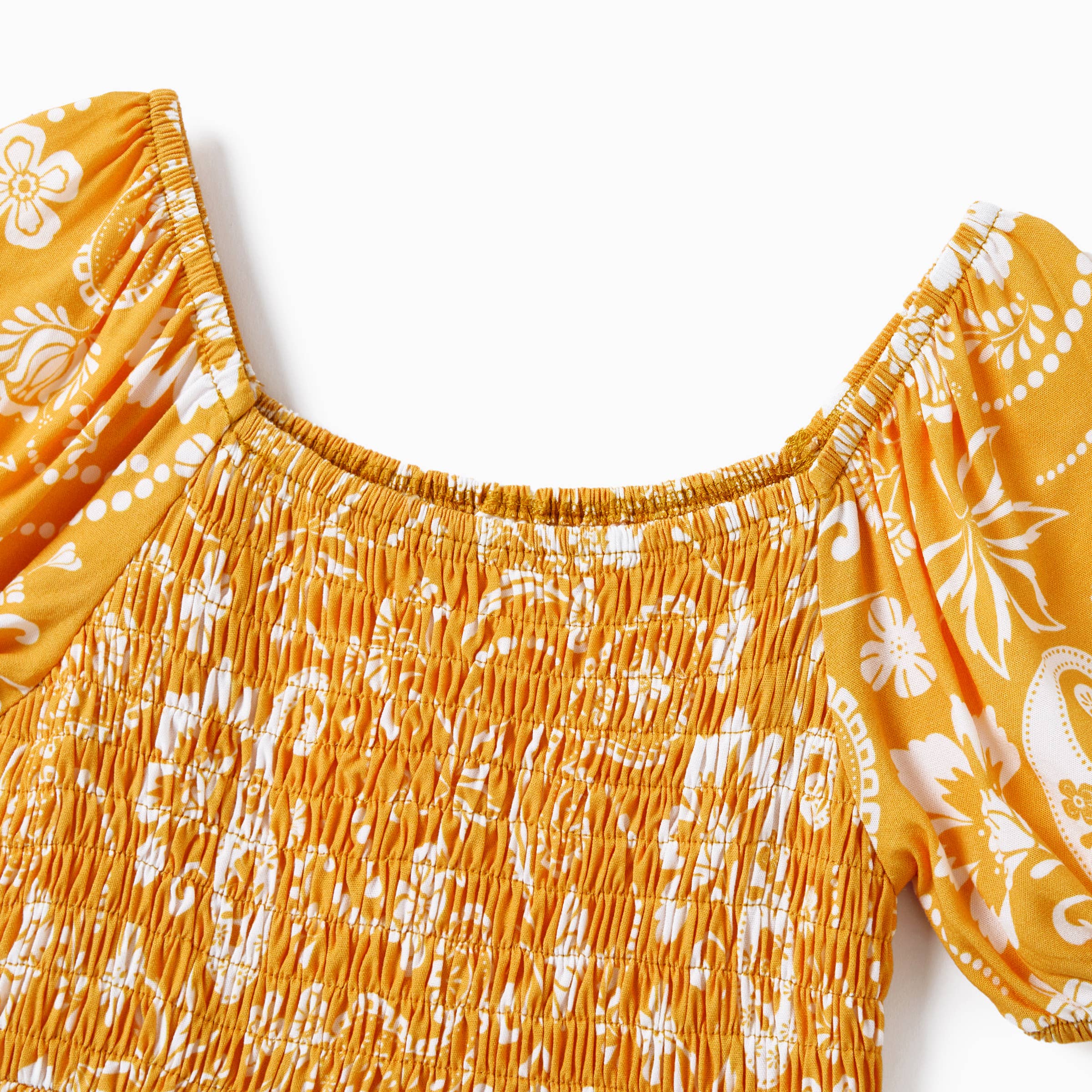 Giallo Maglietta a righe gialle abbinata per la famiglia PatPat & Vestito Paisley in vendita all'ingrosso su Faire19