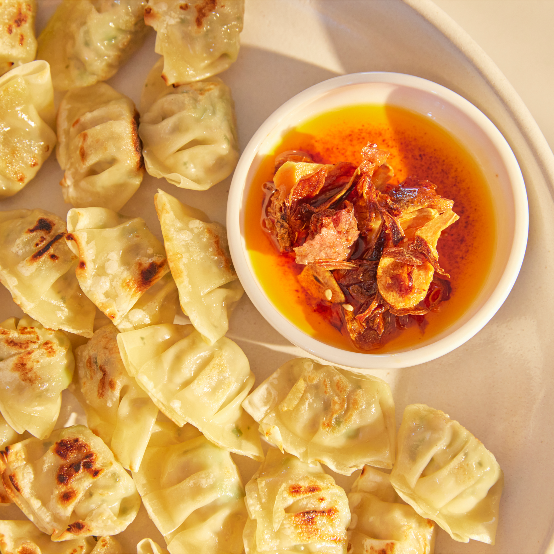 Hotgirlsauce™ - Wholesale Hot Sauce - Hot Girl Crunch Chili Oil3