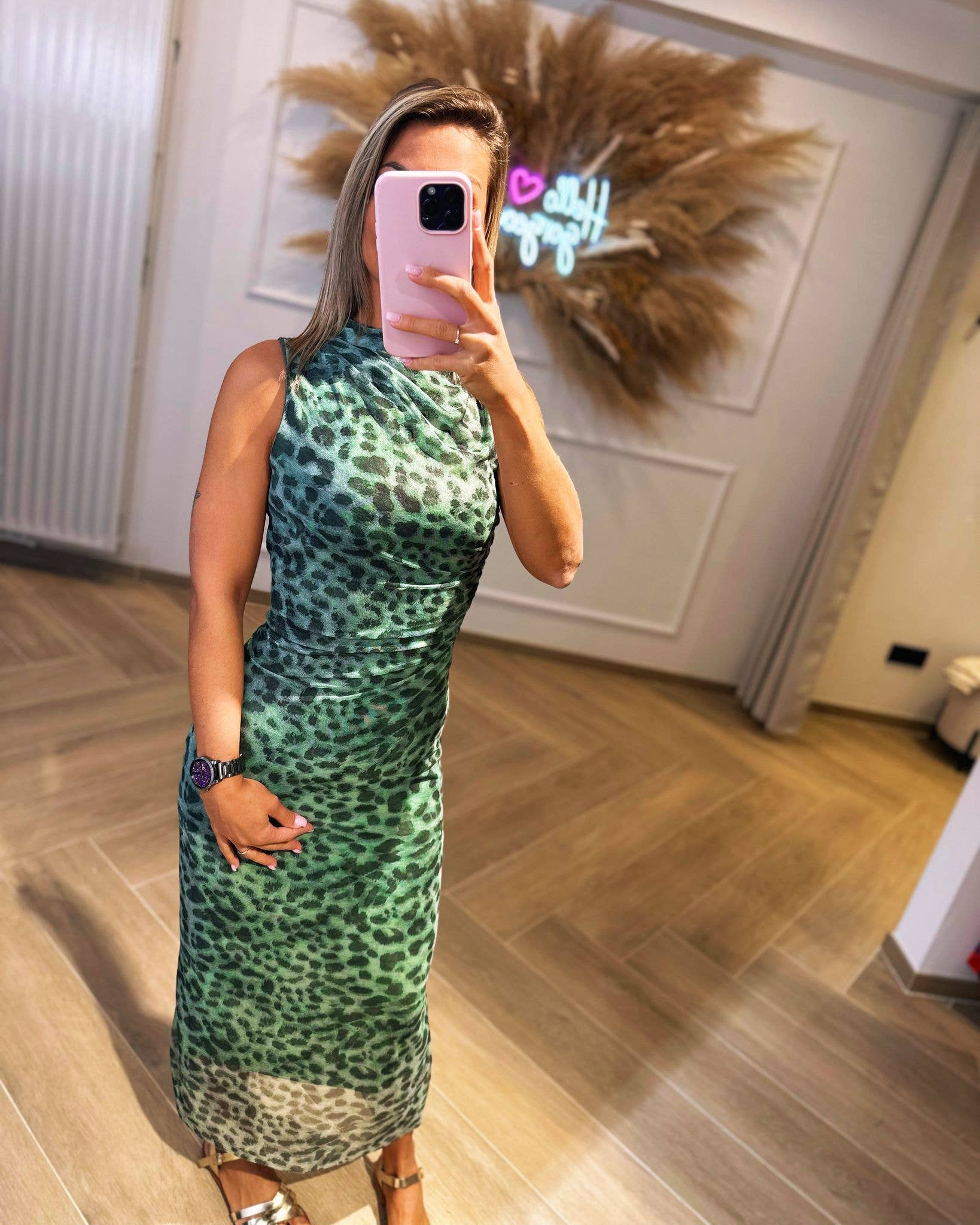 LORIANE – Engroshandel Kjole - Dame – Lang leopardprint kjole med for8