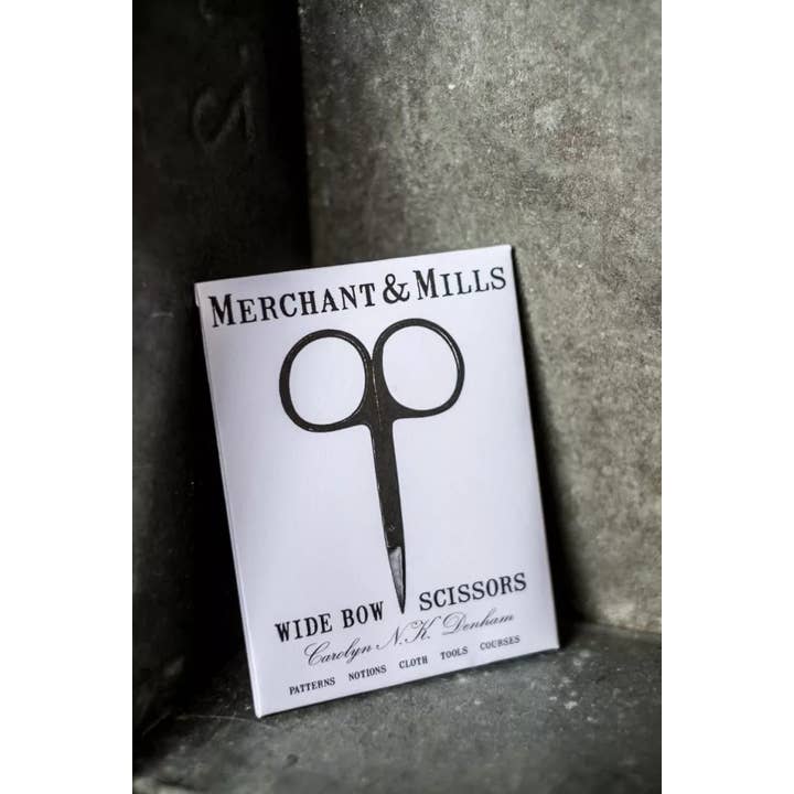 Merchant and Mills - Wholesale Craft Sewing Kit - Wide Bow Scissors2