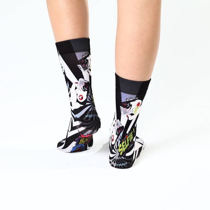 Wigglesteps - Wholesale Socks - Women's - Selfie Boom Lady Sock