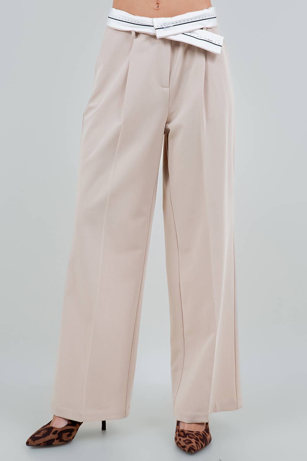 Beige PANTALON À TAILLE RABATTABLE CONTRASTÉE en vente sur Faire4
