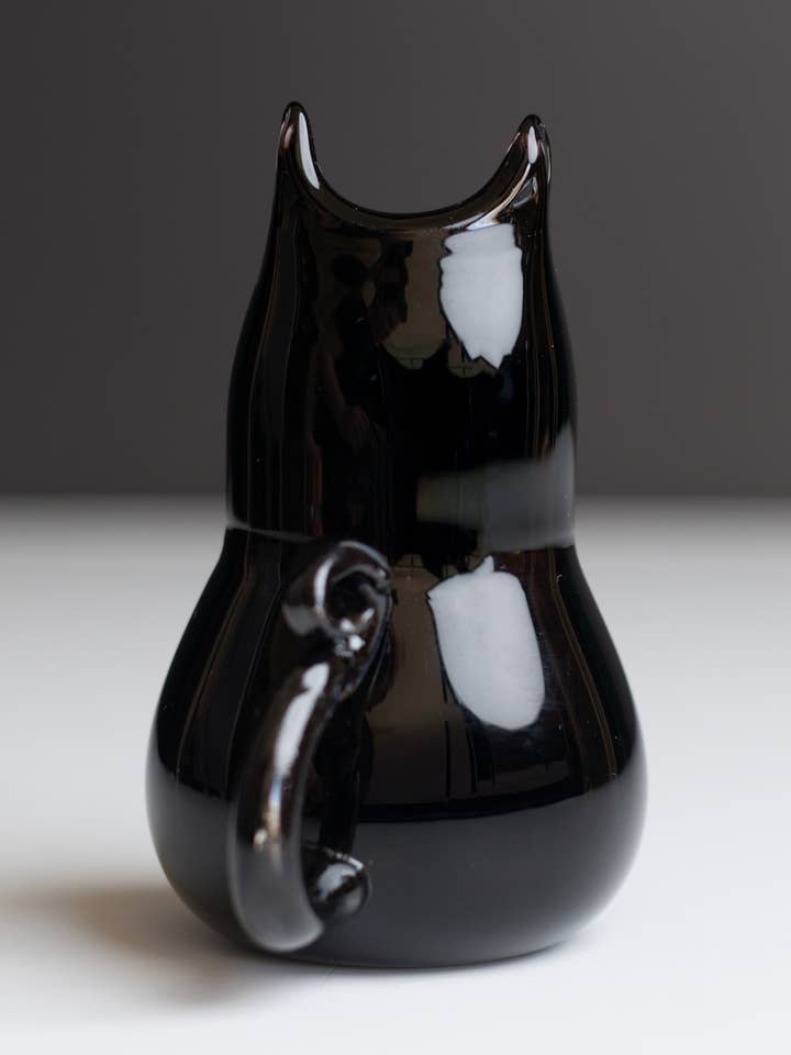 Salem die schwarze Katze - Handgefertigte Glas-Katzenskulptur für den Großhandel von Small Mountain Studios