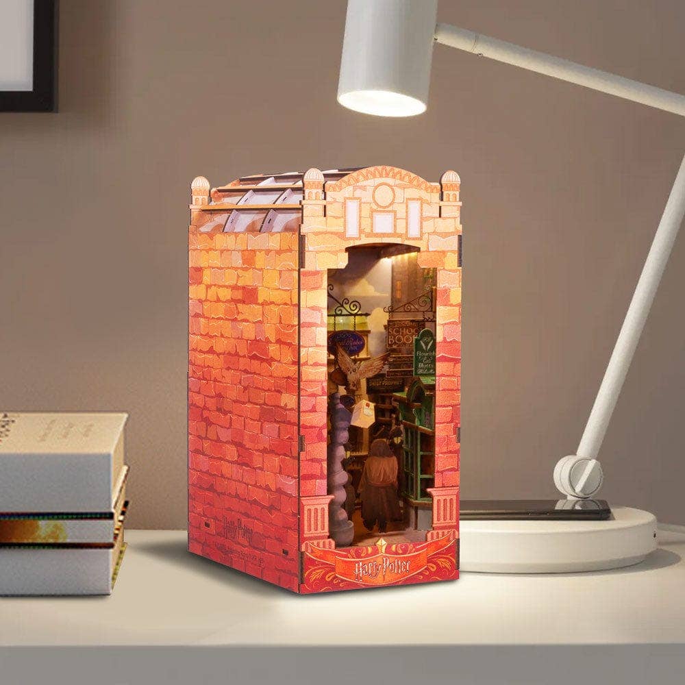 Crafthub - Wholesale DIY Craft Kit - Harry Potter: Diagon Alley - DIY Book Nook Kit5