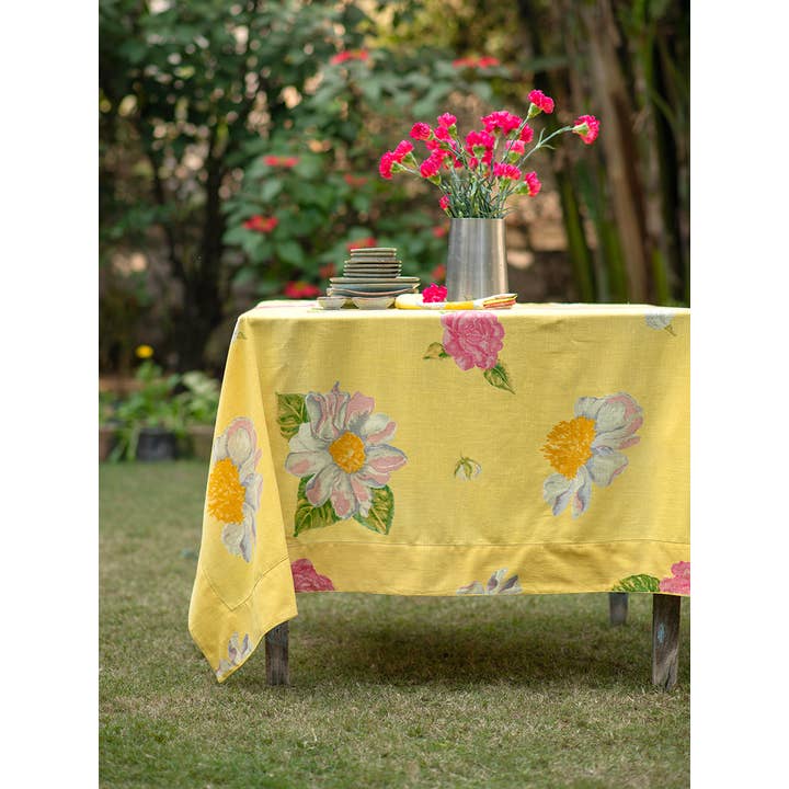 Handprint - Wholesale Tablecloth - Madrid Yellow Textured Tablecloth