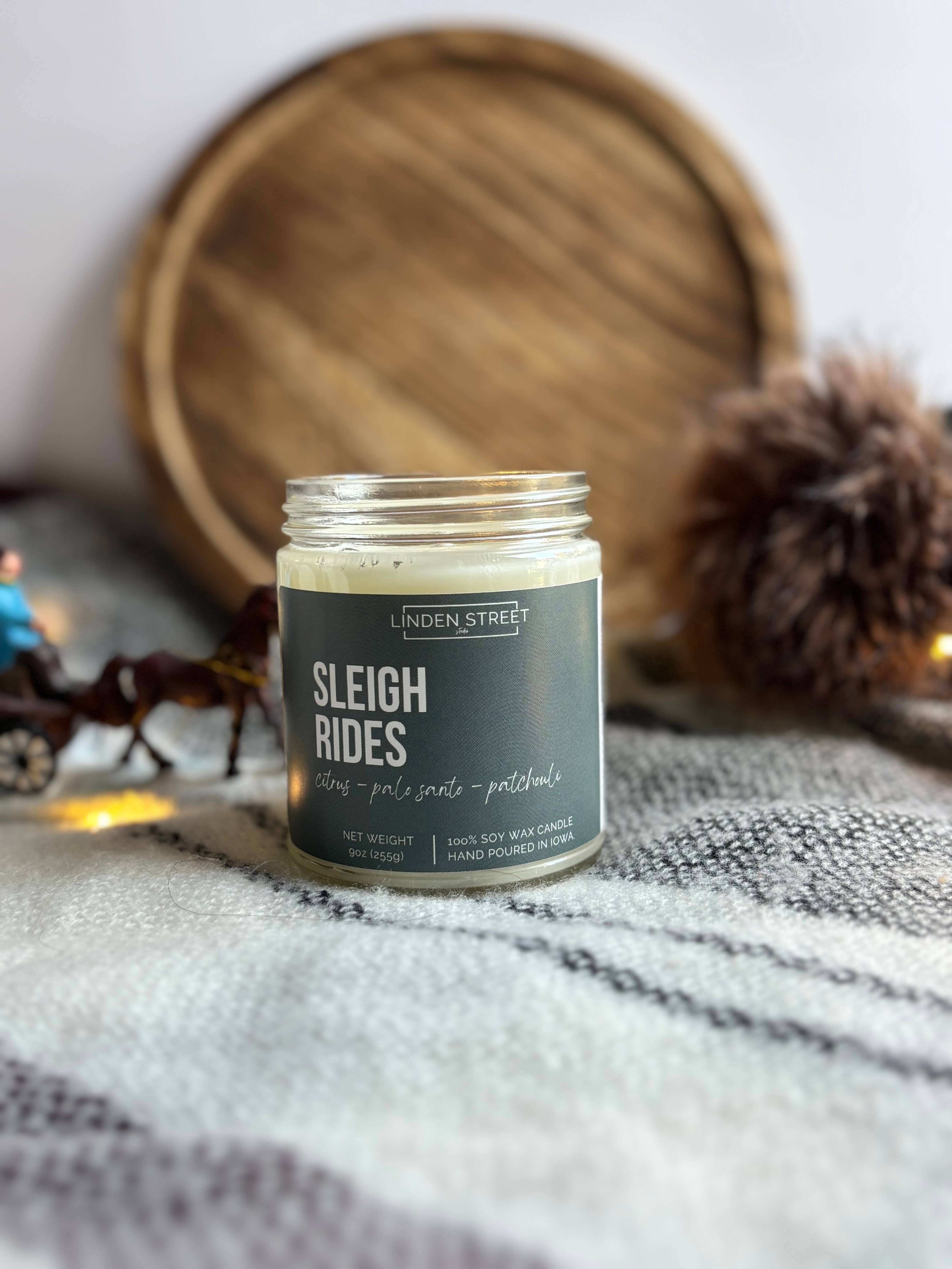 Linden Street Studio - Wholesale Jar/Filled Candle - Sleigh Rides 9 oz Soy Candle - Home Decor & Gifts1
