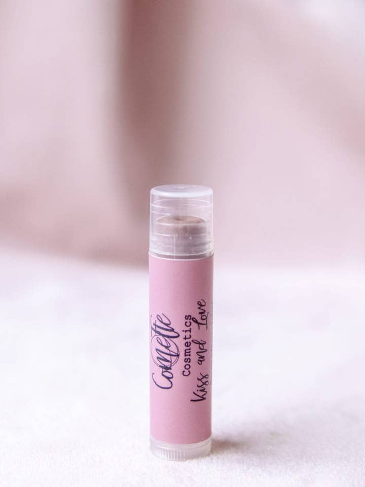 Kus en liefde voor wholesale door Comette Cosmetics